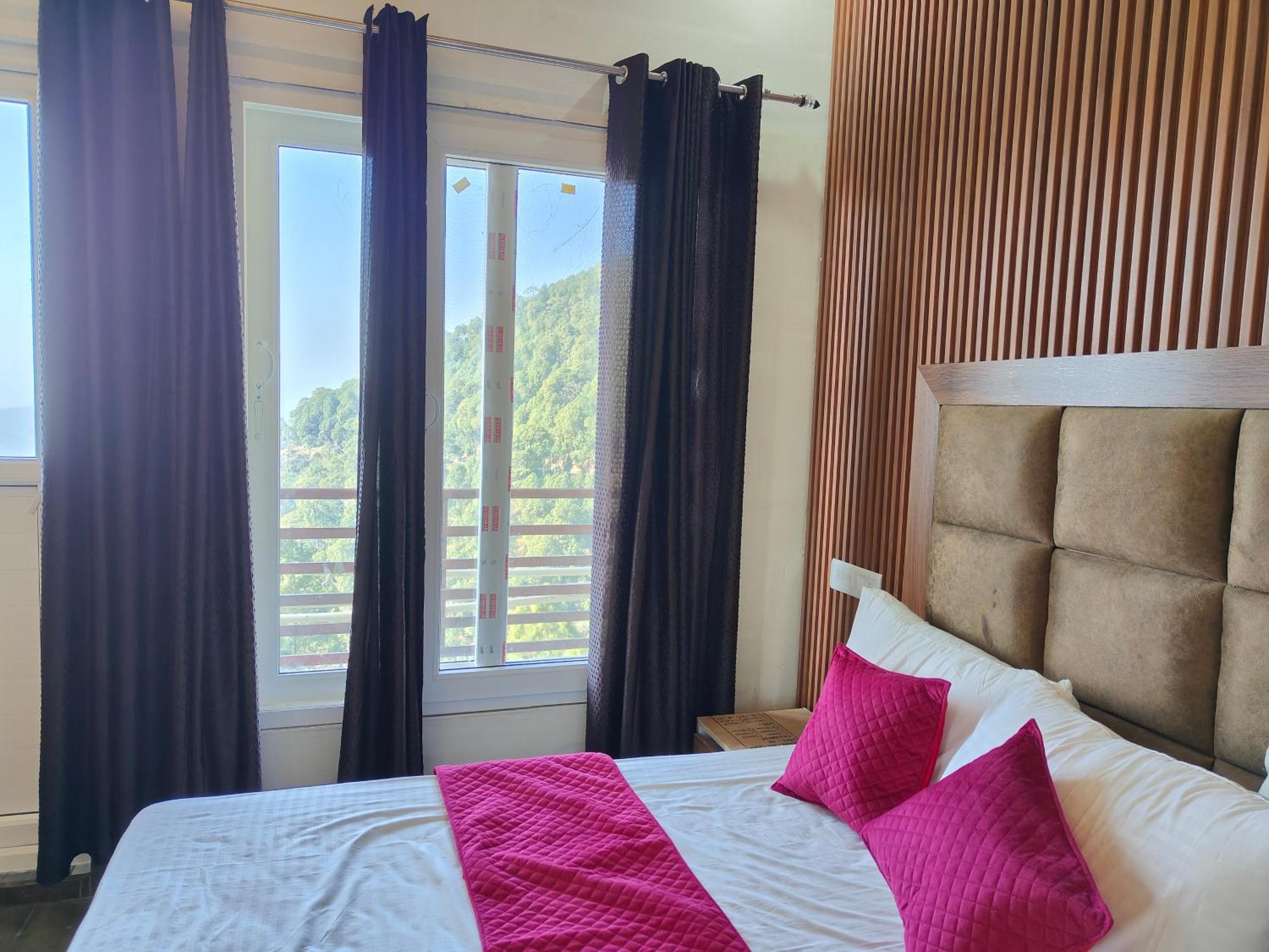 Sunny Pines Resort Lansdowne Luaran gambar